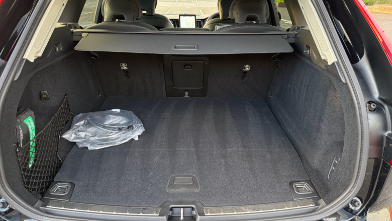 Volvo XC60 2.0 T8 [455] PHEV Ultra Dark 5dr AWD Geartronic Estate